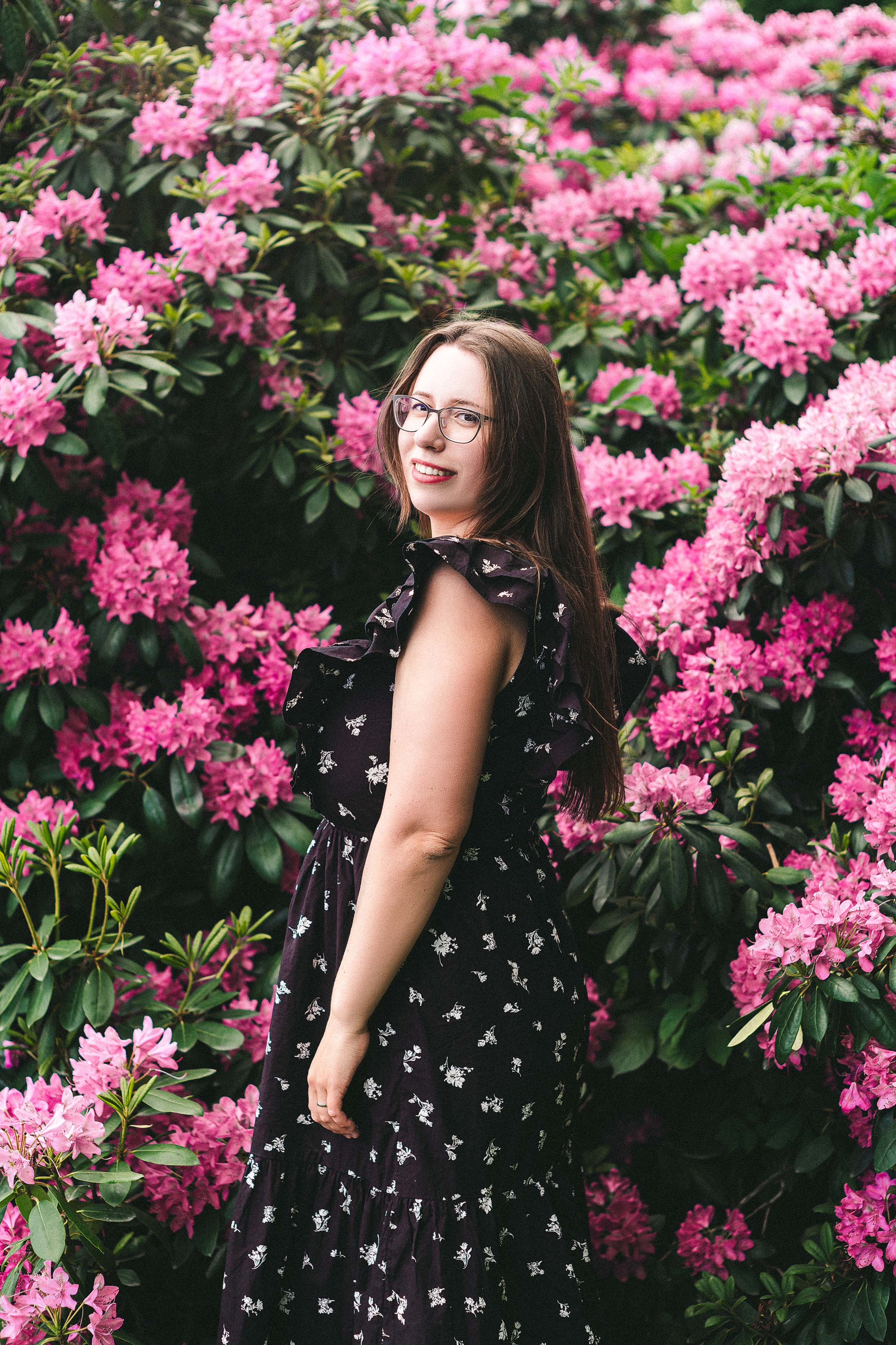Alina Veksler, creative portrait photographer near Portland, Oregon